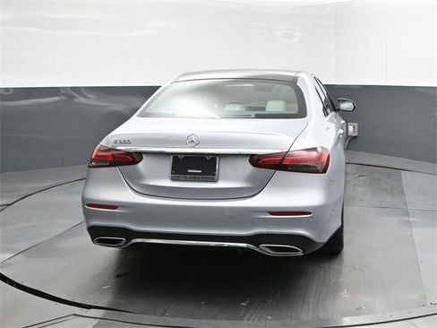Used 2022 Mercedes-Benz E 350 Sedan image 11
