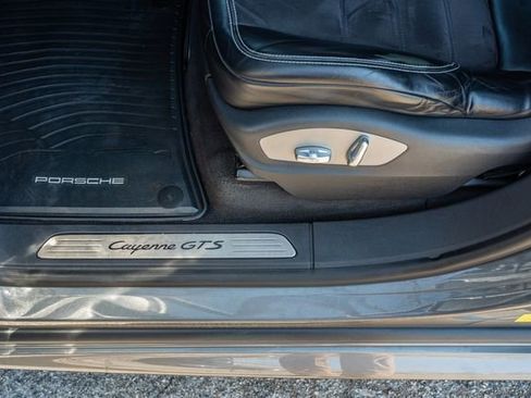 Used 2018 Porsche Cayenne GTS image 18