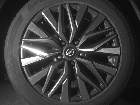 Used 2025 Nissan Altima 2.5 SV image 15