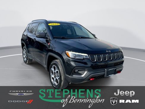 Used 2022 Jeep Compass Trailhawk w/ Trailhawk Elite Group image 1