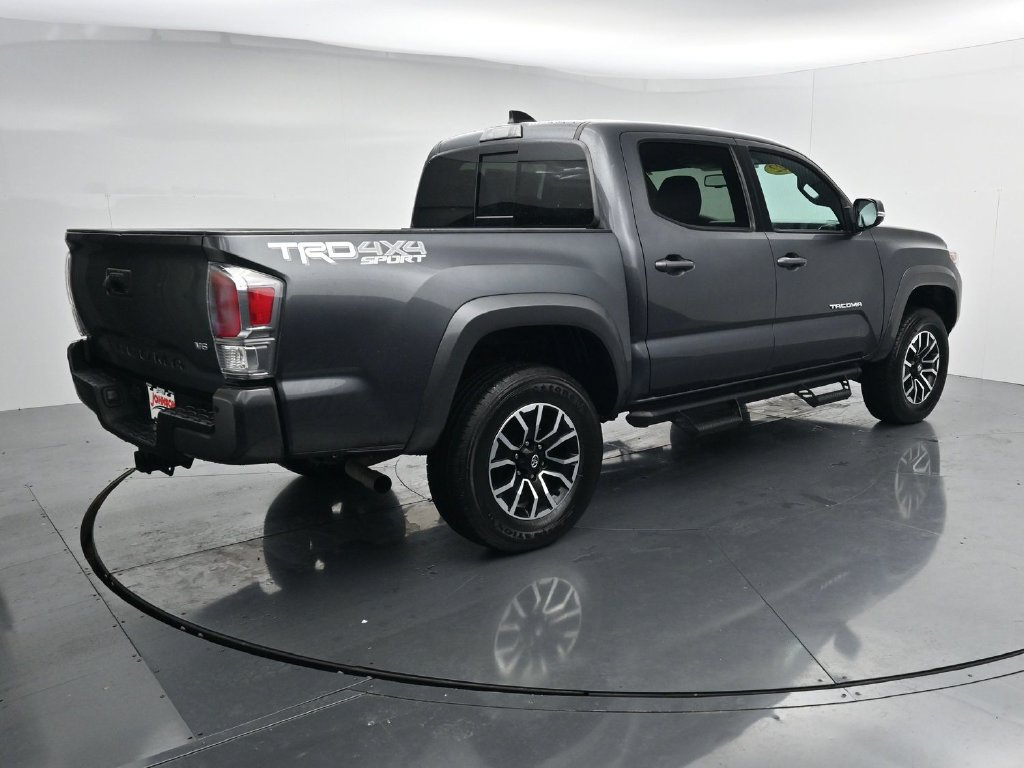 Used 2022 Toyota Tacoma TRD Sport w/ Technology Package AWD/4WD image 8