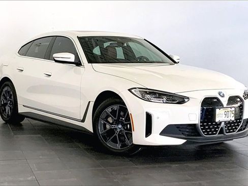 Certified 2023 BMW i4 eDrive40 image 2