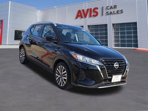 Used 2024 Nissan Kicks SV image 10
