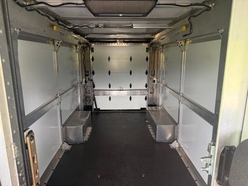 Used 2024 Chevrolet Brightdrop 600 w/ Commercial Equipment Package AWD/4WD image 13