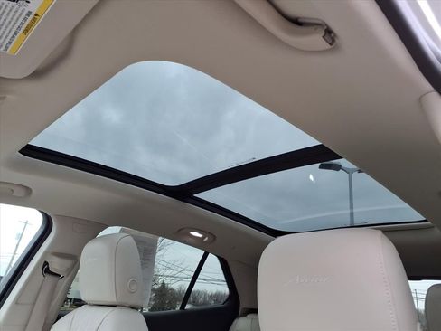 Certified 2023 Buick Envision Avenir image 8