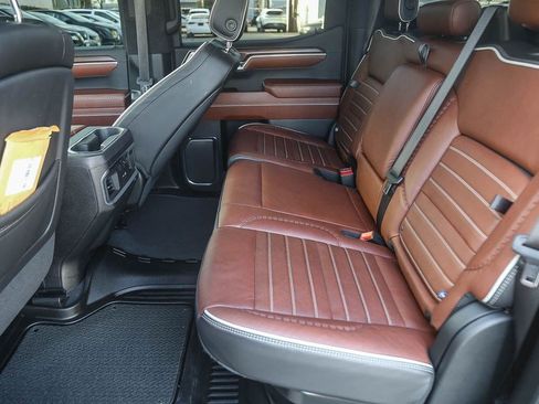 Used 2024 GMC Sierra 1500 Denali Ultimate AWD/4WD image 17