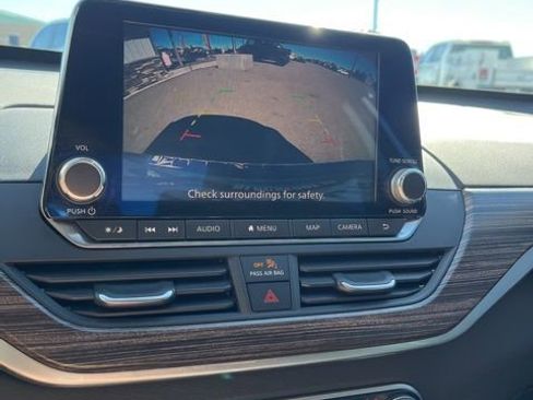 Used 2019 Nissan Altima 2.5 SL FWD image 49