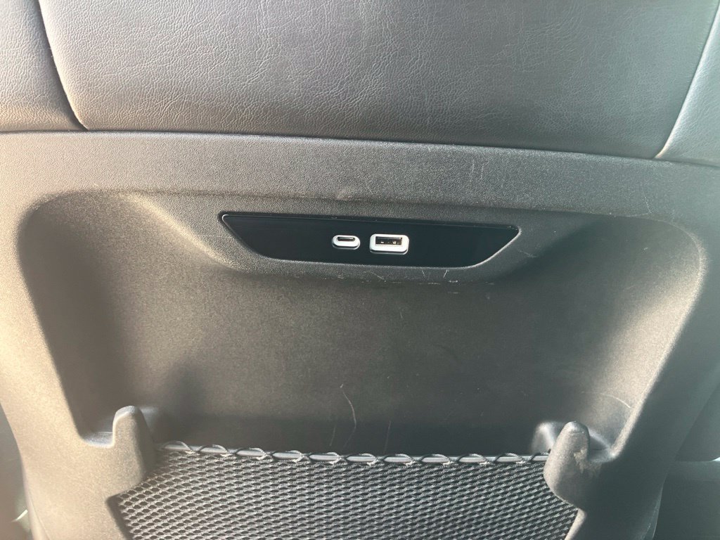 Used 2025 Chrysler Pacifica Select FWD image 24