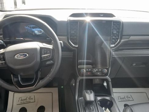 Used 2024 Ford Ranger Lariat w/ FX4 Off-Road Package AWD/4WD image 8