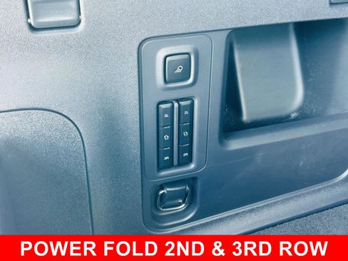 Used 2025 Ford Expedition Max Platinum w/ Stealth Performance Package AWD/4WD image 18