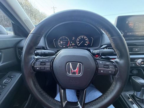 Used 2022 Honda Civic EX image 16