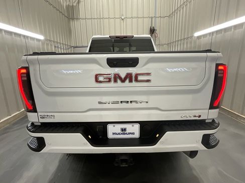 Used 2024 GMC Sierra 2500 AT4 w/ AT4 Premium Plus Package image 21
