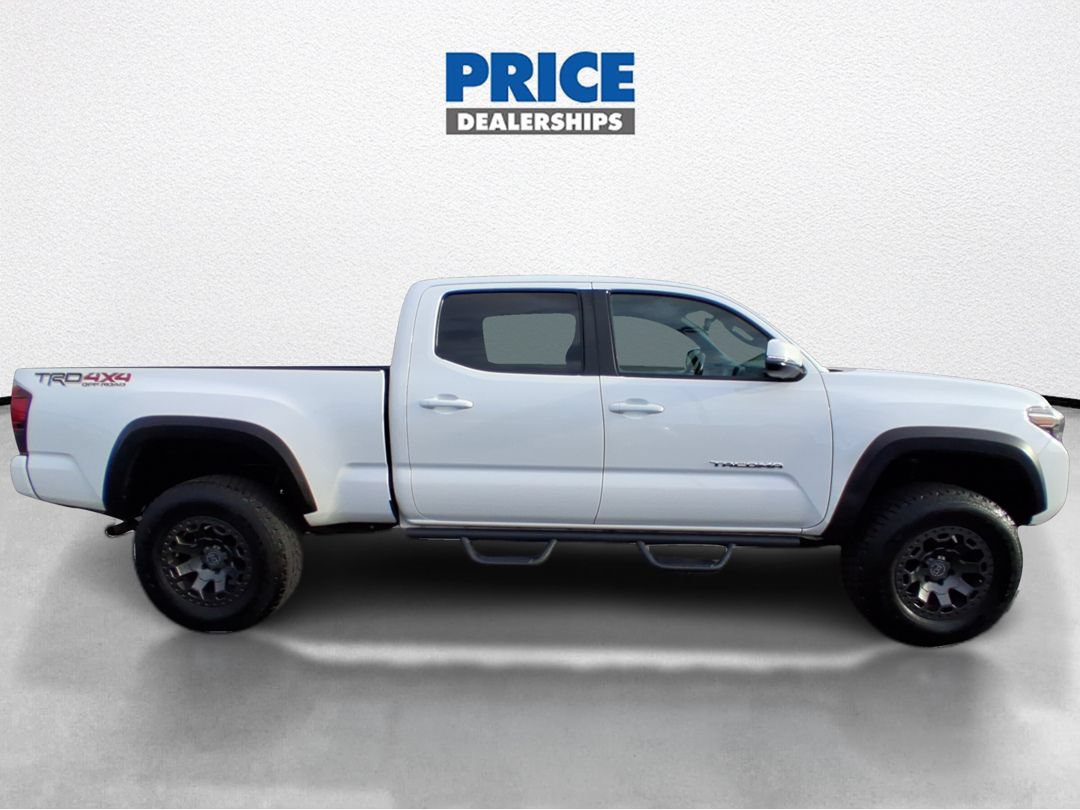 Used 2019 Toyota Tacoma TRD Off-Road w/ Technology Package AWD/4WD image 5