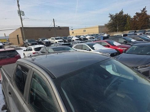 Used 2022 Ford Ranger XLT w/ Equipment Group 301A Mid image 14