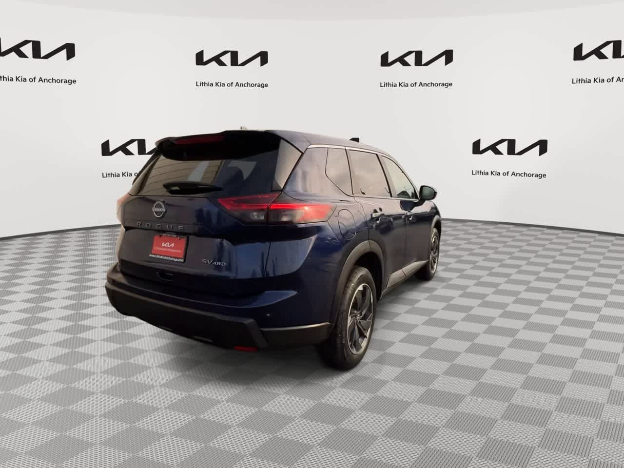 Used 2024 Nissan Rogue SV AWD/4WD image 8