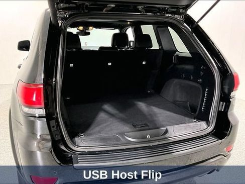 Used 2020 Jeep Grand Cherokee Altitude AWD/4WD image 49