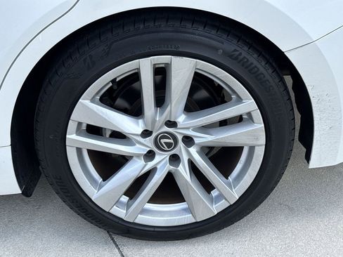 Used 2023 Lexus IS 300 w/ Comfort Package RWD image 31