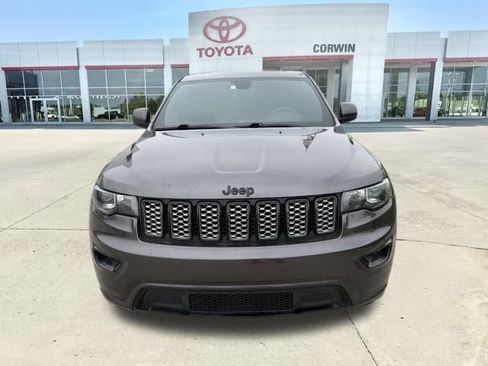 Used 2019 Jeep Grand Cherokee Altitude AWD/4WD image 41