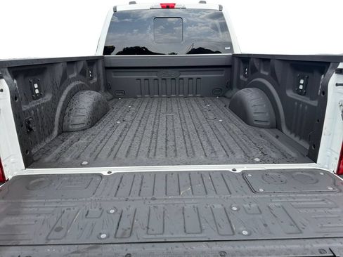 Used 2025 Ford F250 Lariat w/ Lariat Ultimate Package AWD/4WD image 19