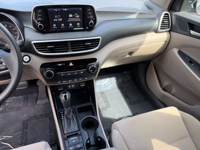 Used 2020 Hyundai Tucson Value FWD image 16