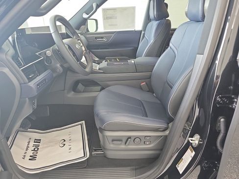 New 2026 INFINITI QX80 4WD w/ Sport Exterior Package image 35