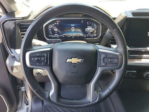 Used 2024 Chevrolet Silverado 2500 LT AWD/4WD image 22