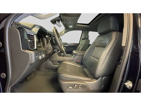 Used 2025 GMC Sierra 1500 Denali w/ Technology Package AWD/4WD image 12