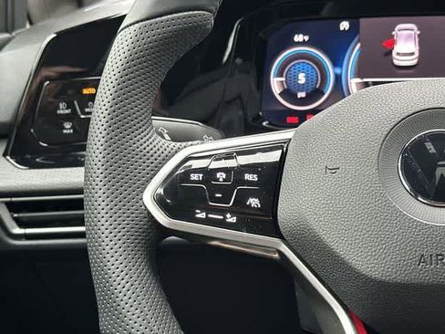 Used 2022 Volkswagen GTI Autobahn image 9