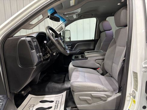 Used 2019 Chevrolet Silverado 2500 W/T w/ WT Convenience Package RWD image 11