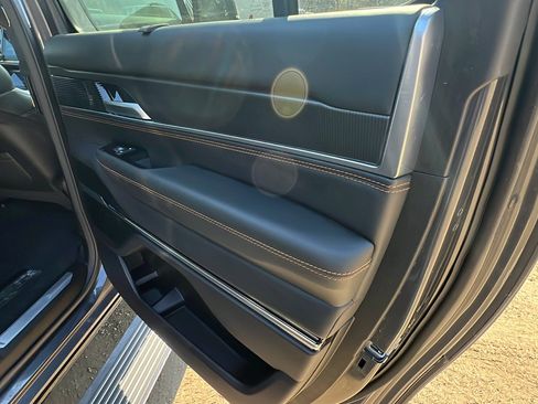 Used 2025 Jeep Grand Wagoneer L Series III w/ Rear Seat Video Group 1 image 21