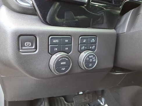 Used 2023 Chevrolet Silverado 1500 LTZ AWD/4WD image 13