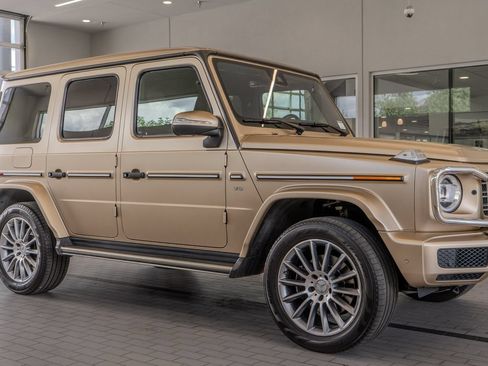 Used 2023 Mercedes-Benz G 550 image 12