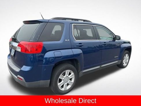 Used 2010 GMC Terrain SLE w/ Convenience Package FWD image 3