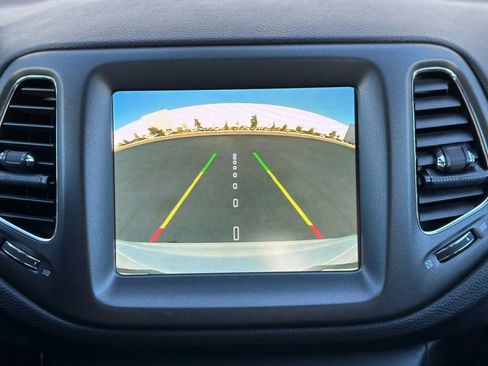 Used 2020 Jeep Compass Trailhawk image 28