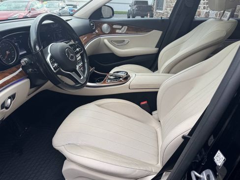 Used 2019 Mercedes-Benz E 300 4MATIC image 17