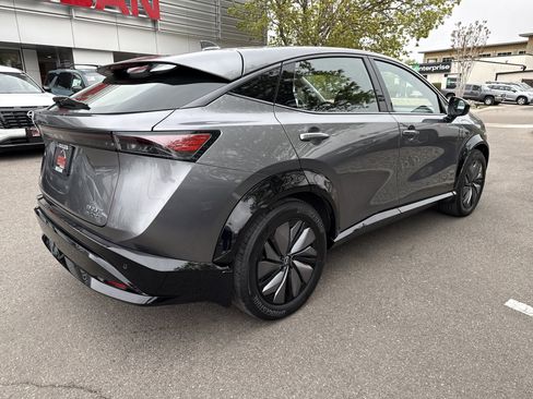 Certified 2024 Nissan Ariya AWD image 9