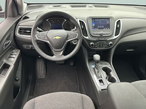 Used 2023 Chevrolet Equinox LT FWD image 12