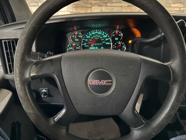 Used 2011 GMC Savana 1500 RWD image 13