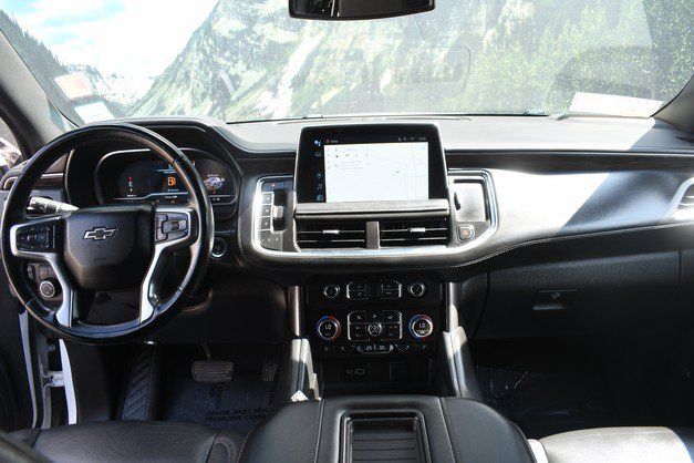 Used 2023 Chevrolet Tahoe Z71 w/ Luxury Package AWD/4WD image 18
