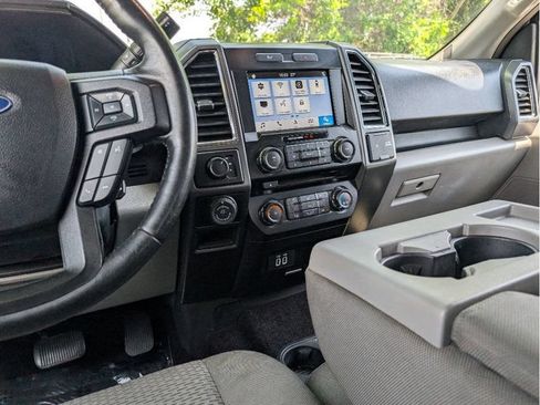 Used 2017 Ford F150 XLT w/ Equipment Group 302A Luxury AWD/4WD image 23