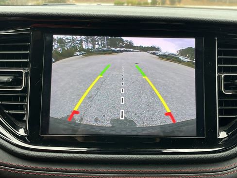 Used 2023 Dodge Durango GT image 3