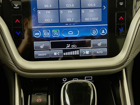 Used 2025 Subaru Outback Premium image 23