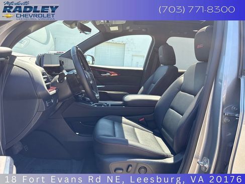 Used 2024 Chevrolet Traverse Z71 w/ Enhanced Driving Package AWD/4WD image 24