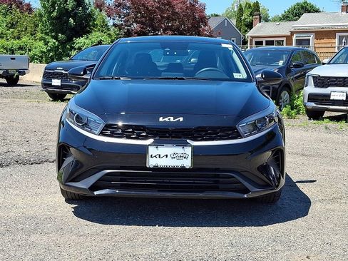 Certified 2023 Kia Forte LXS FWD image 2