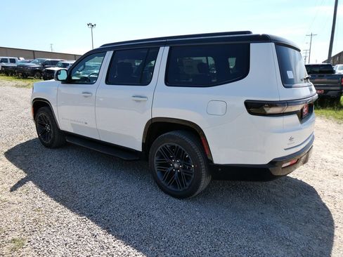 New 2026 Jeep Grand Wagoneer 4WD image 6