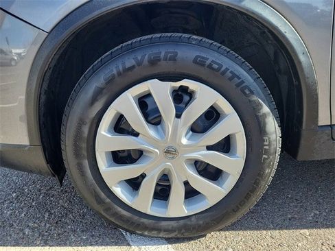 Used 2016 Nissan Rogue S image 30