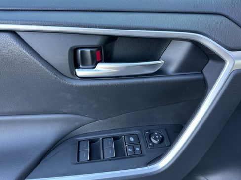 New 2025 Toyota RAV4 XLE image 12