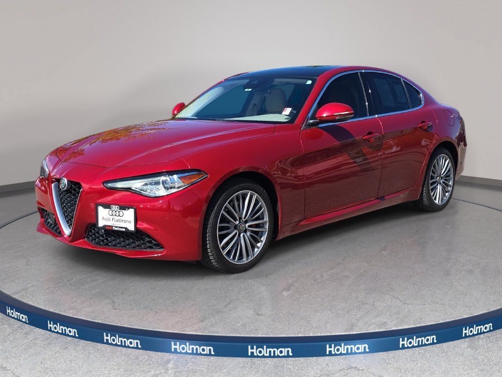 Used 2019 Alfa Romeo Giulia Ti w/ Quick Order Package 22X Lusso AWD/4WD image 1