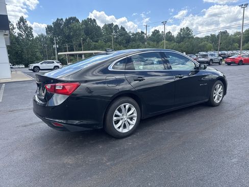 Used 2024 Chevrolet Malibu LT FWD image 3