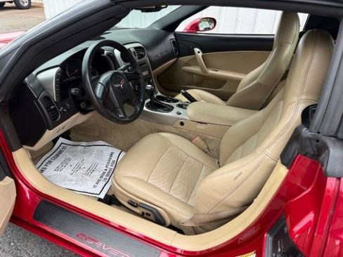 Used 2005 Chevrolet Corvette Convertible w/ Preferred Equipment Group RWD image 16